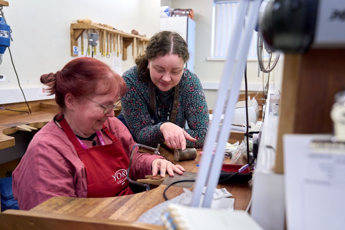 A student and a tutor work on some jewellery 3 D Creative Practice
