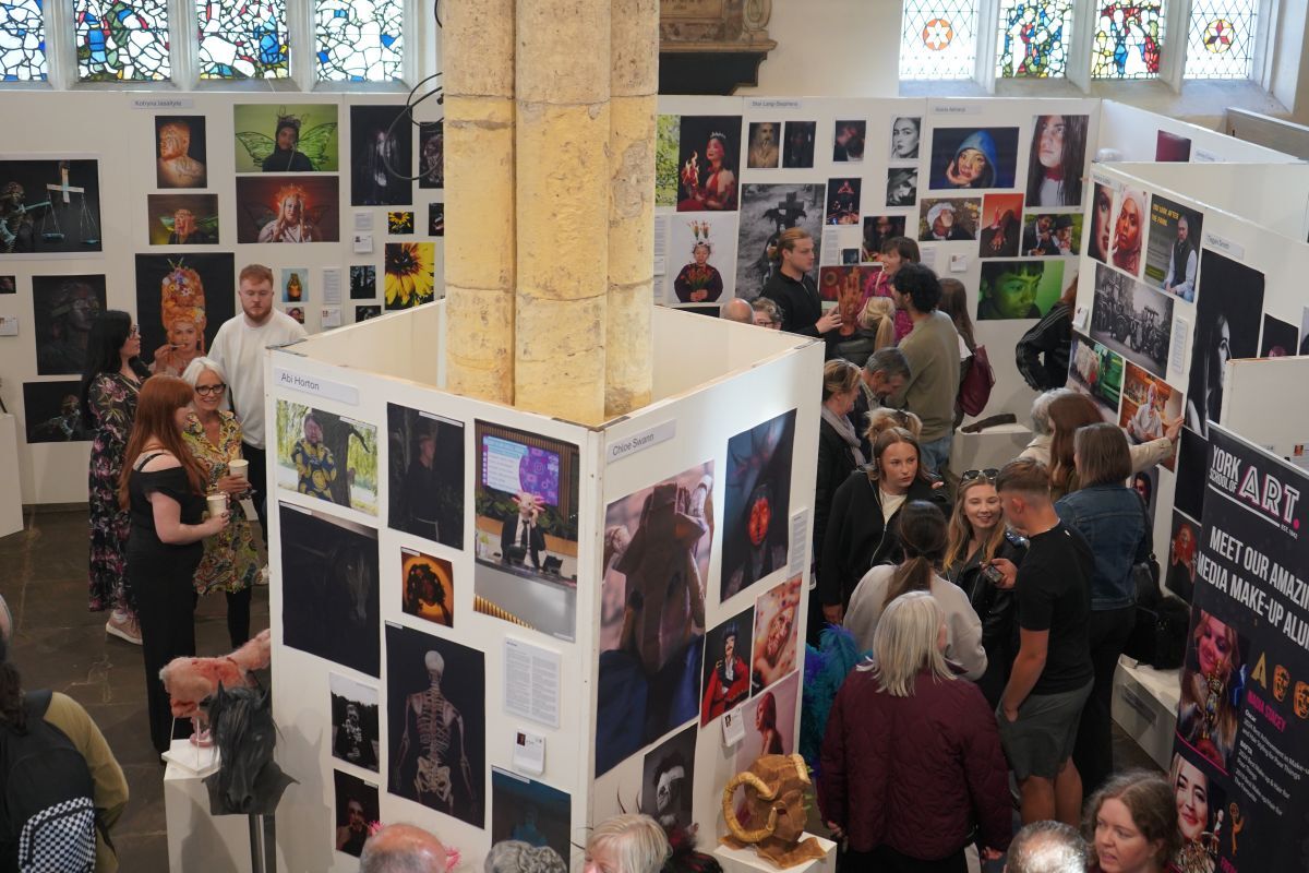 Degree Show 10