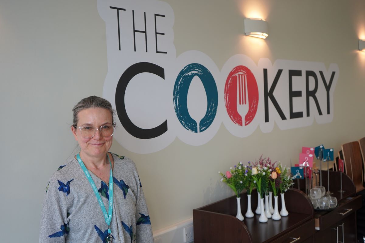 Melanie Thompson in The Cookery