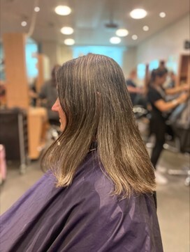 Client_hair_before_image_shoulder_lenght_brown_hair