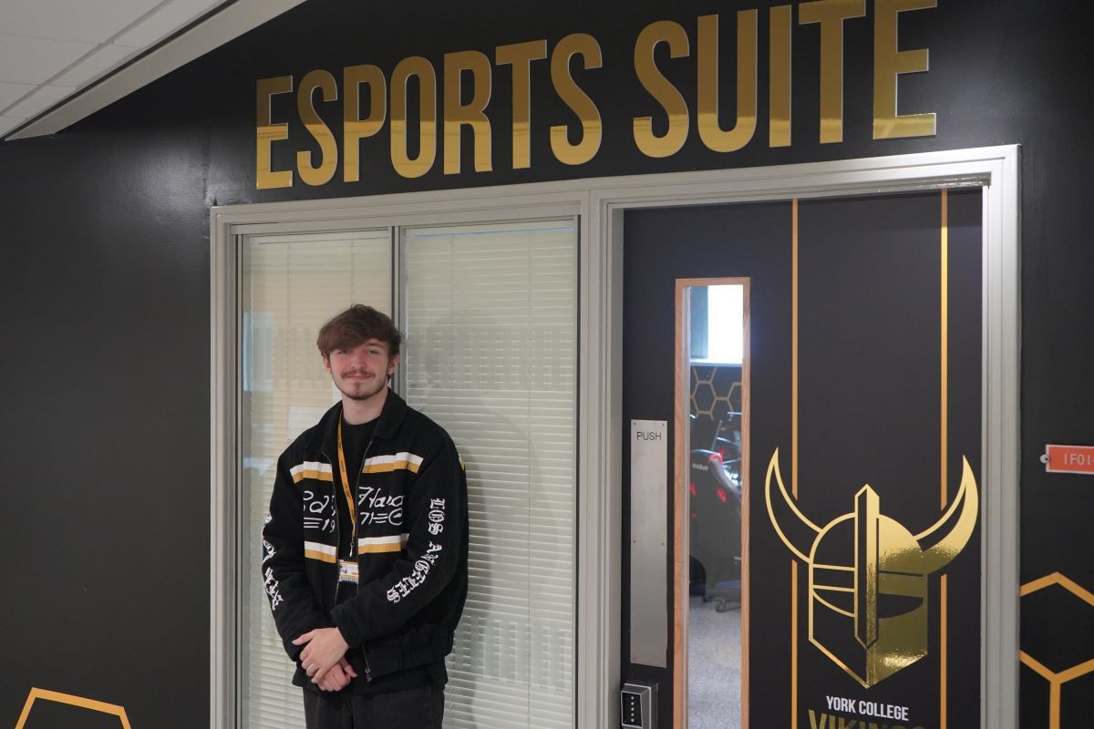 Sam Thomas Esports Suite